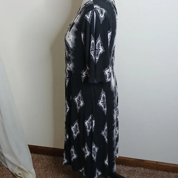 Soma womens black and white abstract pattern wrap midi dress size large - Picture 6 of 12